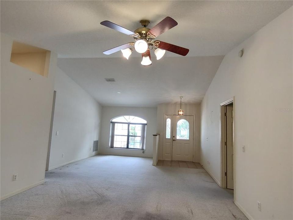En Venta: $239,900 (3 camas, 2 baños, 1549 Pies cuadrados)