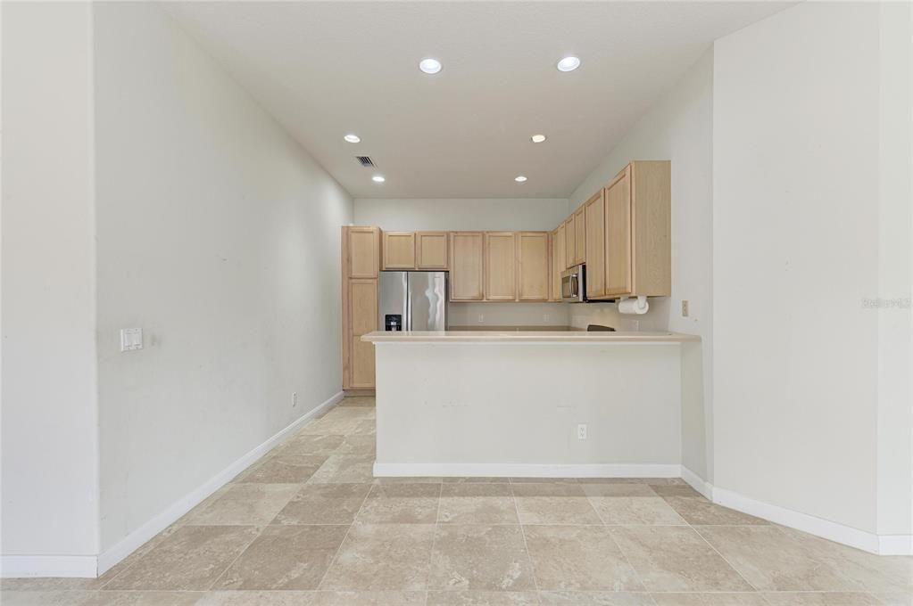 Activo con contrato: $325,000 (3 camas, 2 baños, 1554 Pies cuadrados)