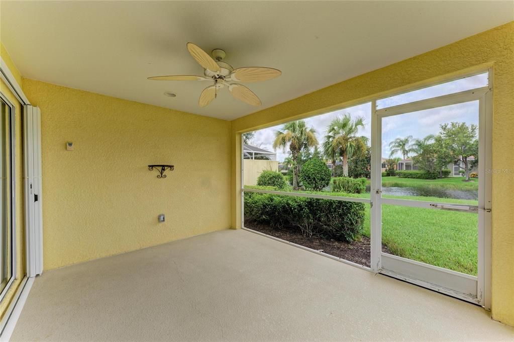 Activo con contrato: $325,000 (3 camas, 2 baños, 1554 Pies cuadrados)