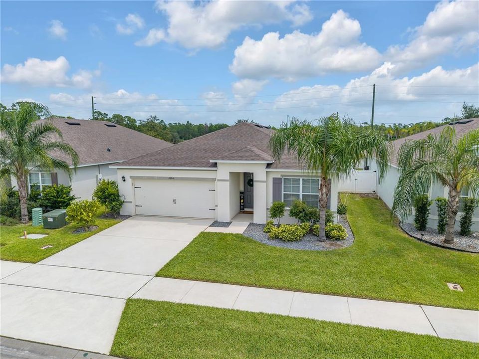 For Sale: $365,000 (3 beds, 2 baths, 1690 Square Feet)