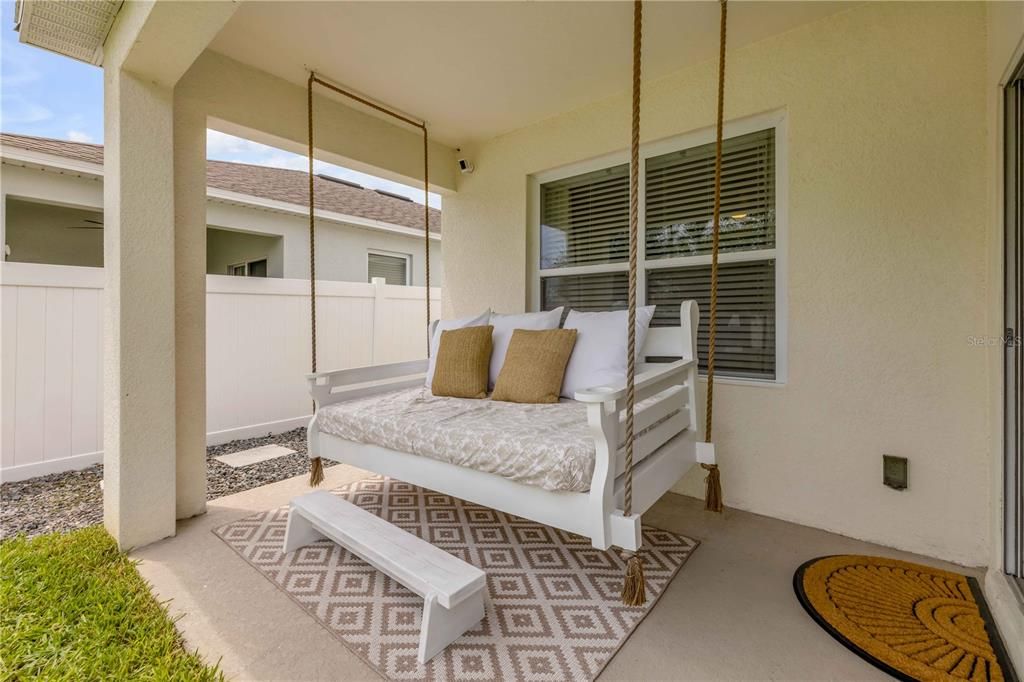 For Sale: $365,000 (3 beds, 2 baths, 1690 Square Feet)