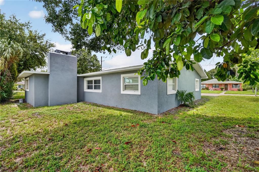 Activo con contrato: $399,000 (3 camas, 2 baños, 1718 Pies cuadrados)