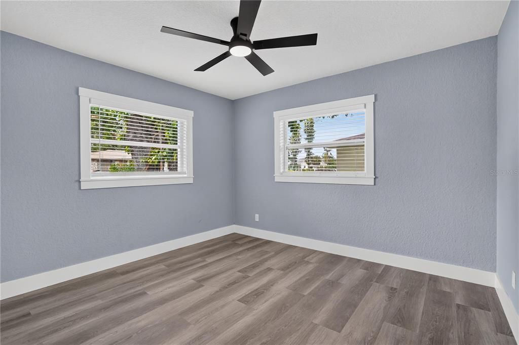 Activo con contrato: $399,000 (3 camas, 2 baños, 1718 Pies cuadrados)