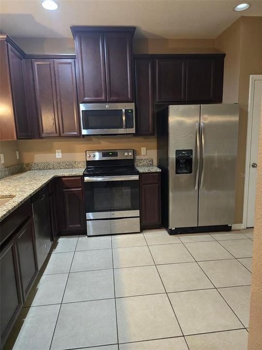 For Rent: $2,275 (3 beds, 2 baths, 1536 Square Feet)