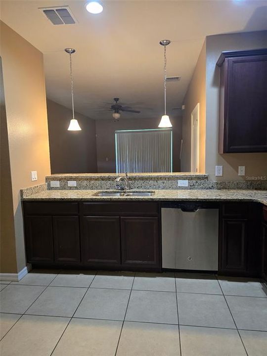 For Rent: $2,275 (3 beds, 2 baths, 1536 Square Feet)