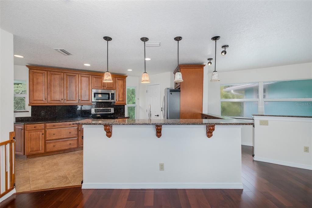 For Sale: $849,900 (2 beds, 2 baths, 2280 Square Feet)