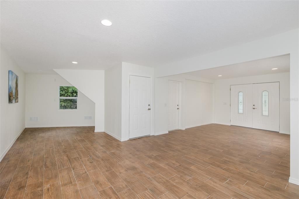 For Sale: $849,900 (2 beds, 2 baths, 2280 Square Feet)