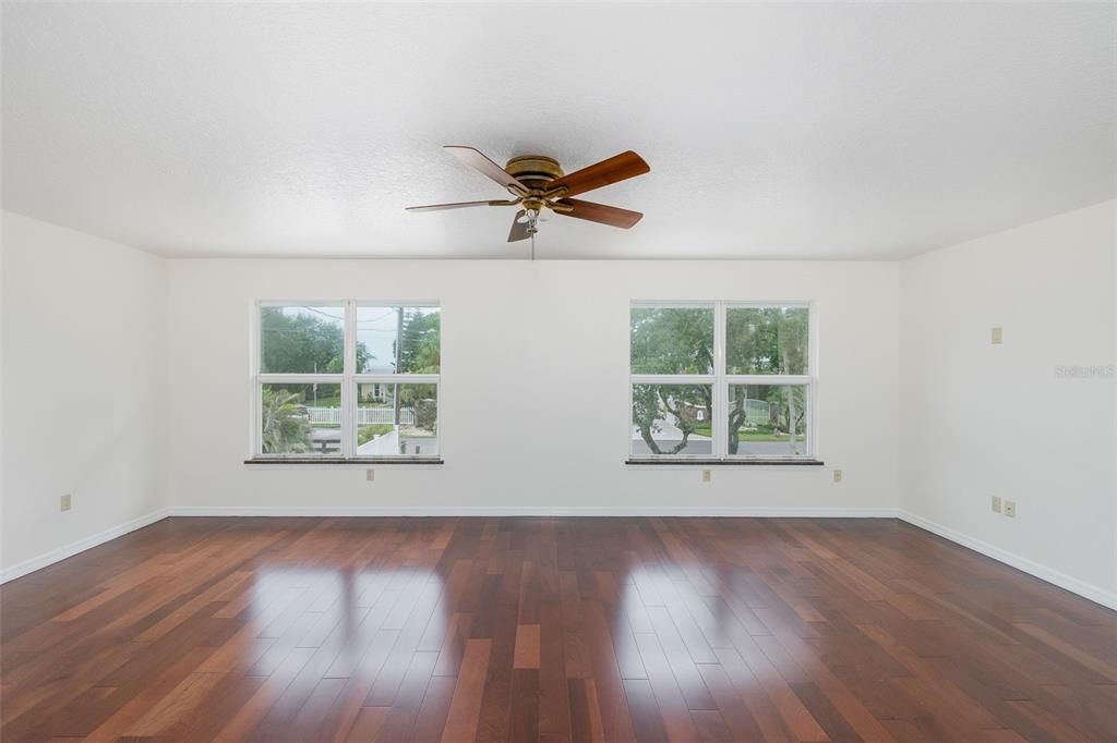 For Sale: $849,900 (2 beds, 2 baths, 2280 Square Feet)