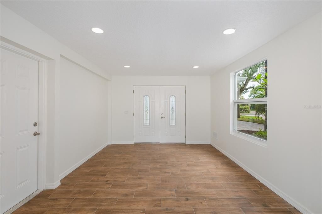 For Sale: $849,900 (2 beds, 2 baths, 2280 Square Feet)