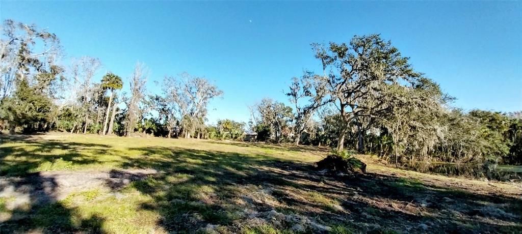 En Venta: $405,000 (3.77 acres)