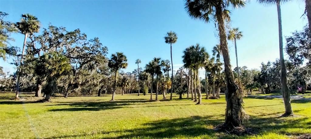 En Venta: $405,000 (3.77 acres)