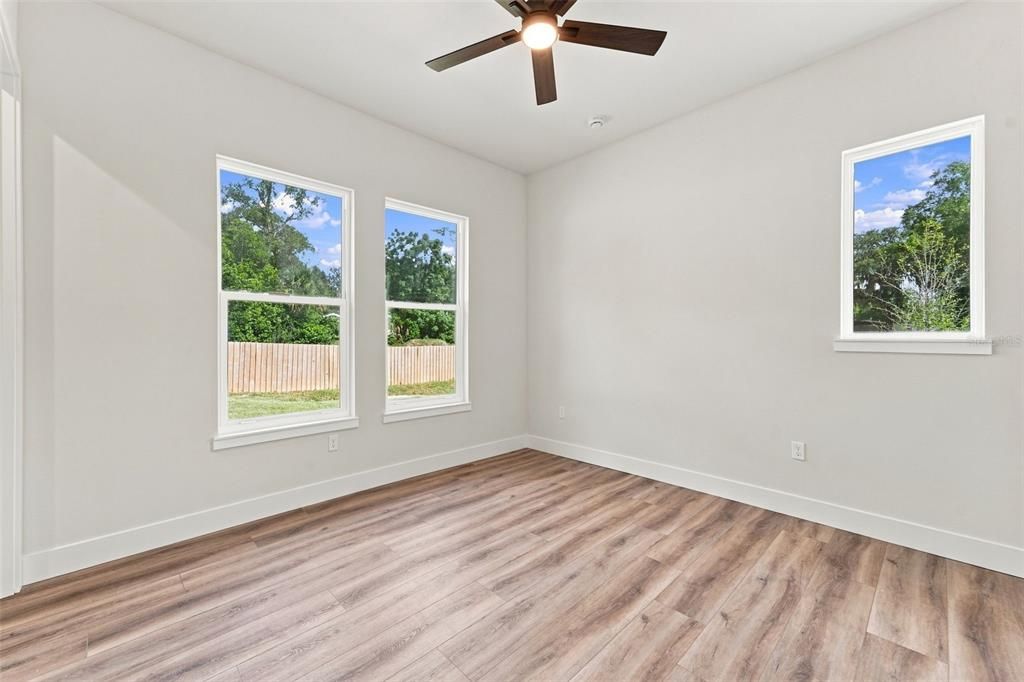 For Rent: $2,500 (3 beds, 2 baths, 1242 Square Feet)