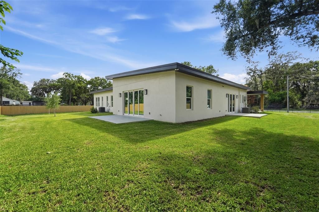 For Rent: $2,500 (3 beds, 2 baths, 1242 Square Feet)