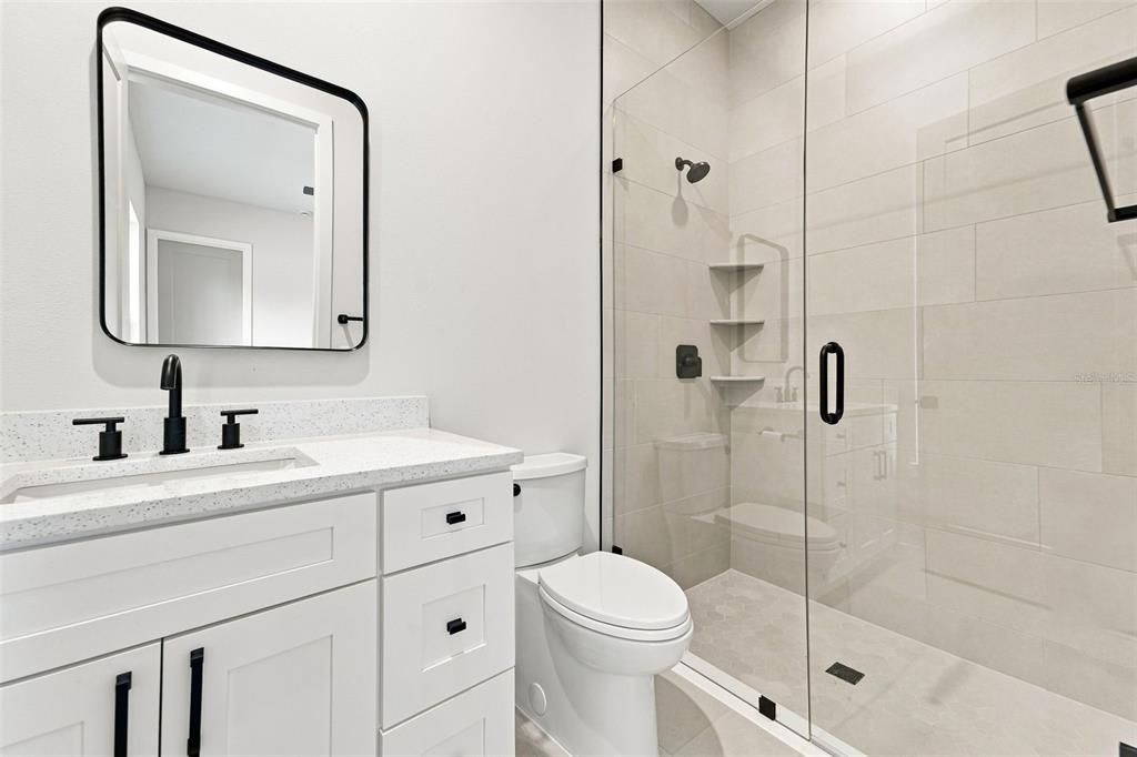 For Rent: $2,500 (3 beds, 2 baths, 1242 Square Feet)
