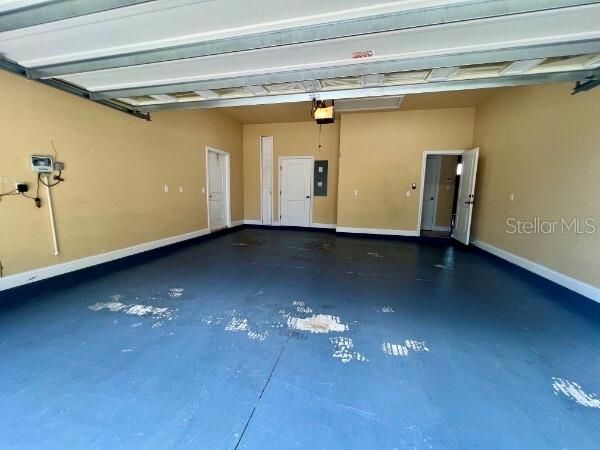 For Rent: $2,400 (3 beds, 2 baths, 1810 Square Feet)