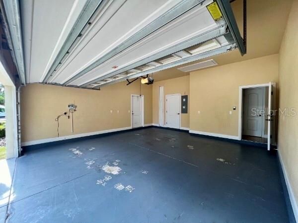 For Rent: $2,400 (3 beds, 2 baths, 1810 Square Feet)