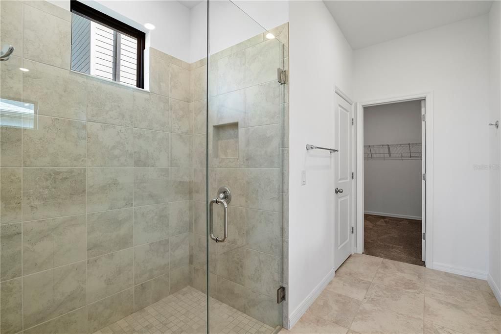 На продажу: $329,000 (3 спален, 2 ванн, 1685 Квадратных фут)