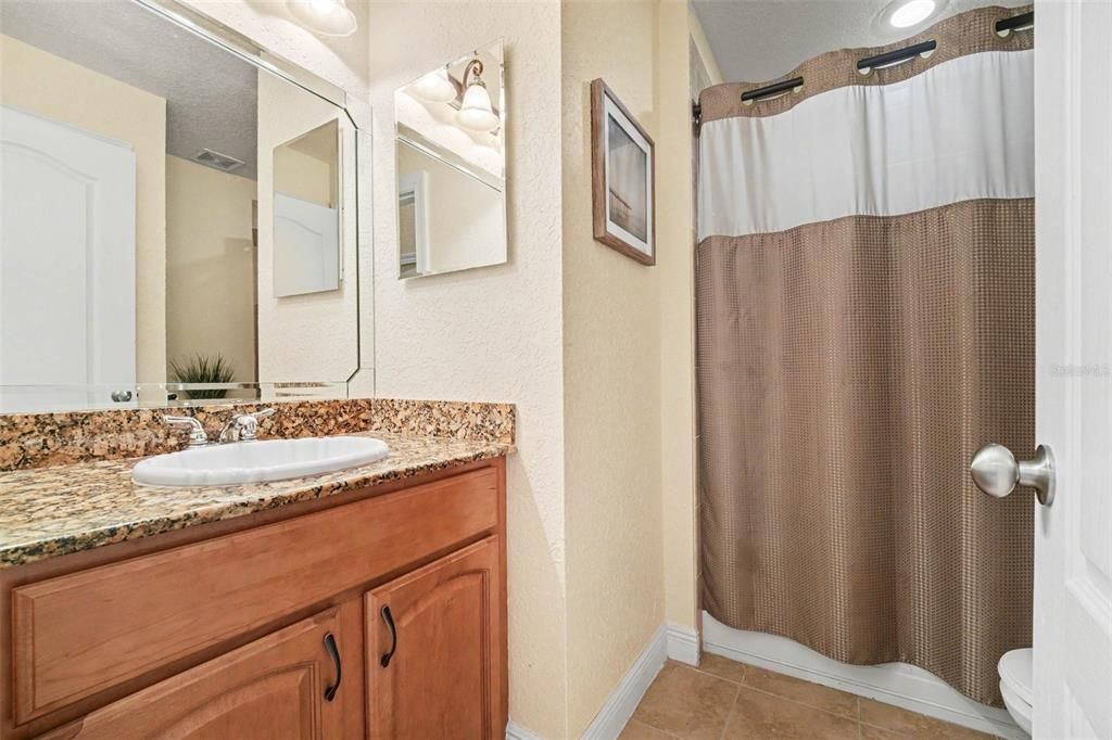 For Sale: $299,900 (3 beds, 2 baths, 1752 Square Feet)