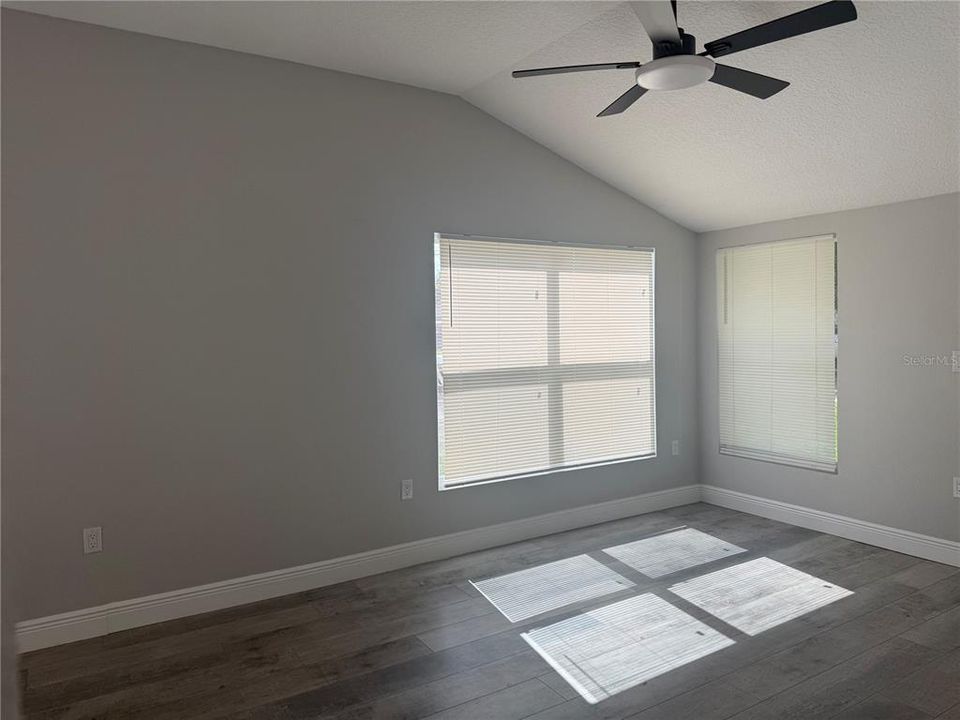 For Rent: $2,195 (3 beds, 2 baths, 1196 Square Feet)