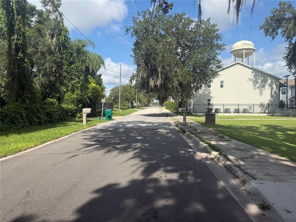 For Rent: $2,195 (3 beds, 2 baths, 1196 Square Feet)