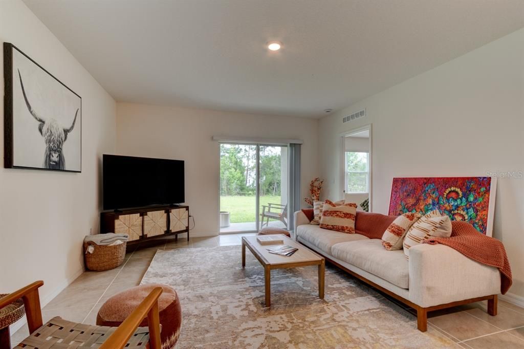 For Sale: $335,000 (3 beds, 2 baths, 1510 Square Feet)