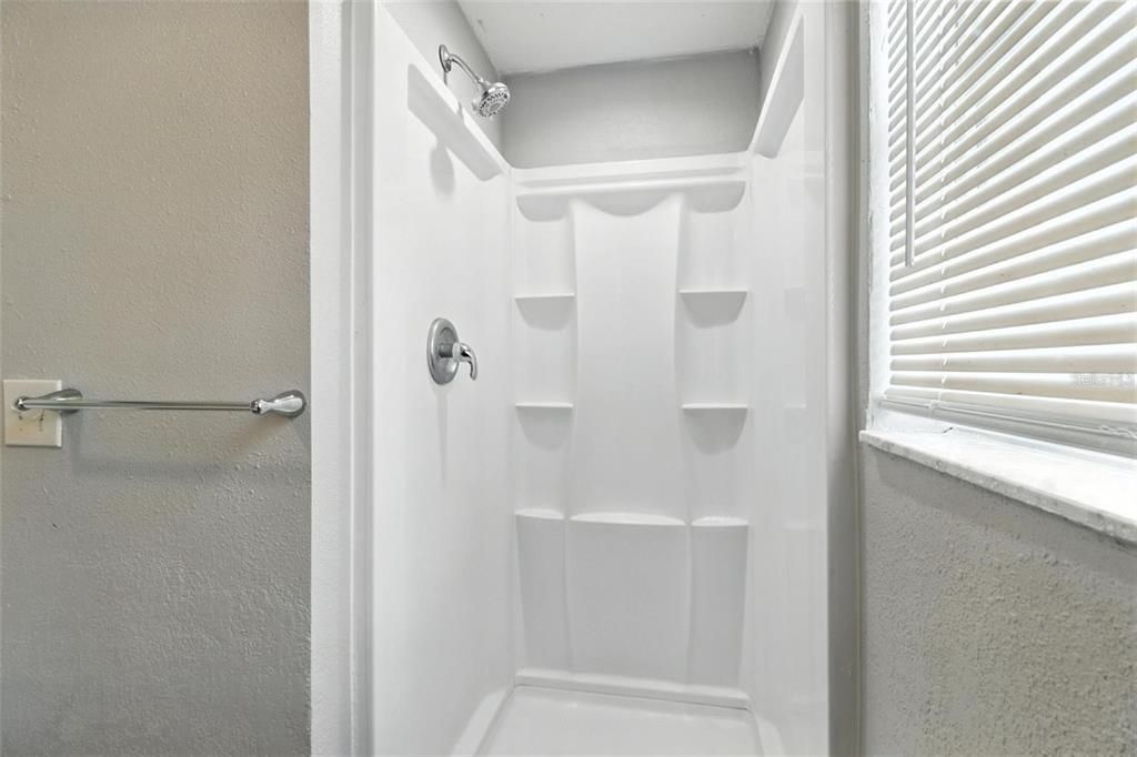 En Venta: $215,000 (2 camas, 2 baños, 1024 Pies cuadrados)