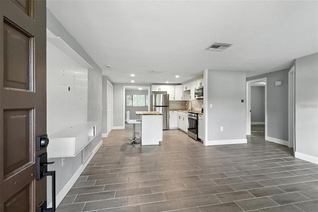 En Venta: $215,000 (2 camas, 2 baños, 1024 Pies cuadrados)