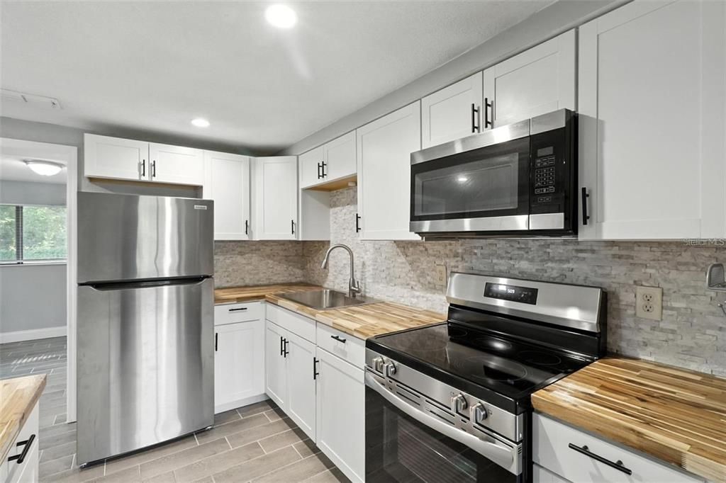 En Venta: $215,000 (2 camas, 2 baños, 1024 Pies cuadrados)