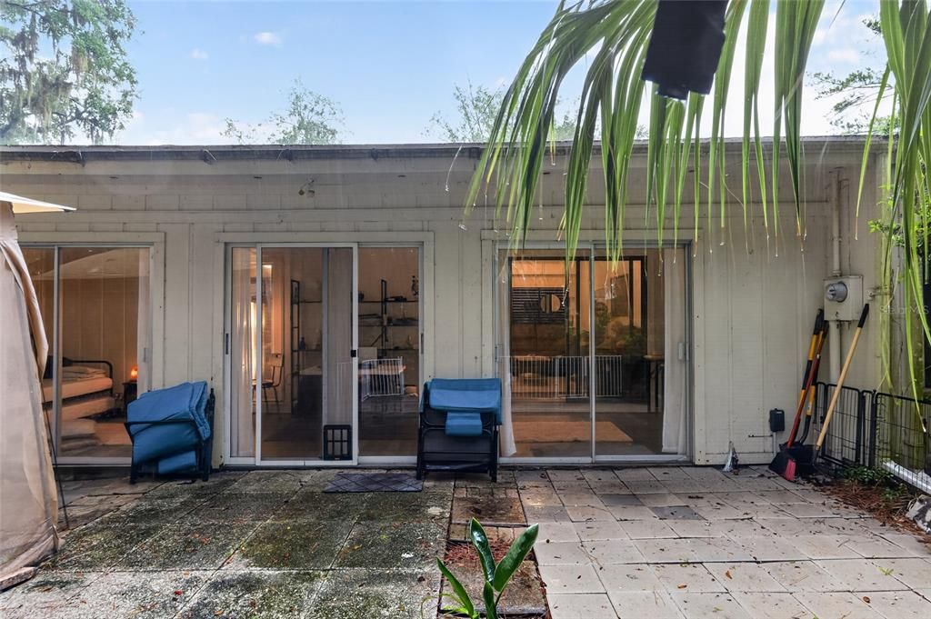 For Sale: $199,900 (2 beds, 2 baths, 1498 Square Feet)