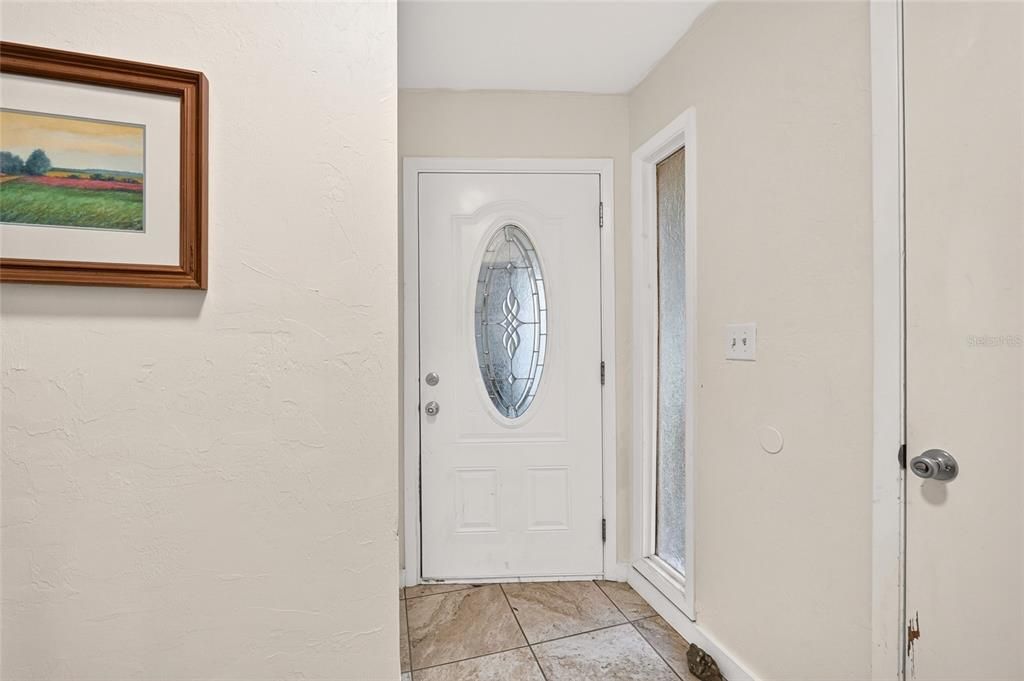 For Sale: $199,900 (2 beds, 2 baths, 1498 Square Feet)
