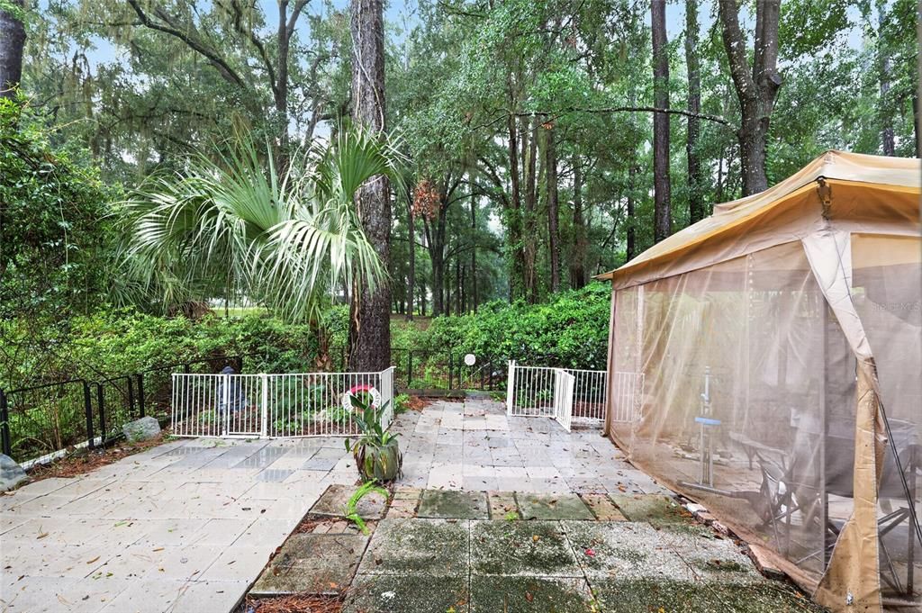 For Sale: $199,900 (2 beds, 2 baths, 1498 Square Feet)