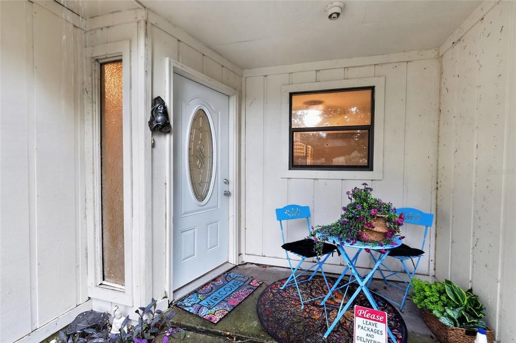 For Sale: $199,900 (2 beds, 2 baths, 1498 Square Feet)
