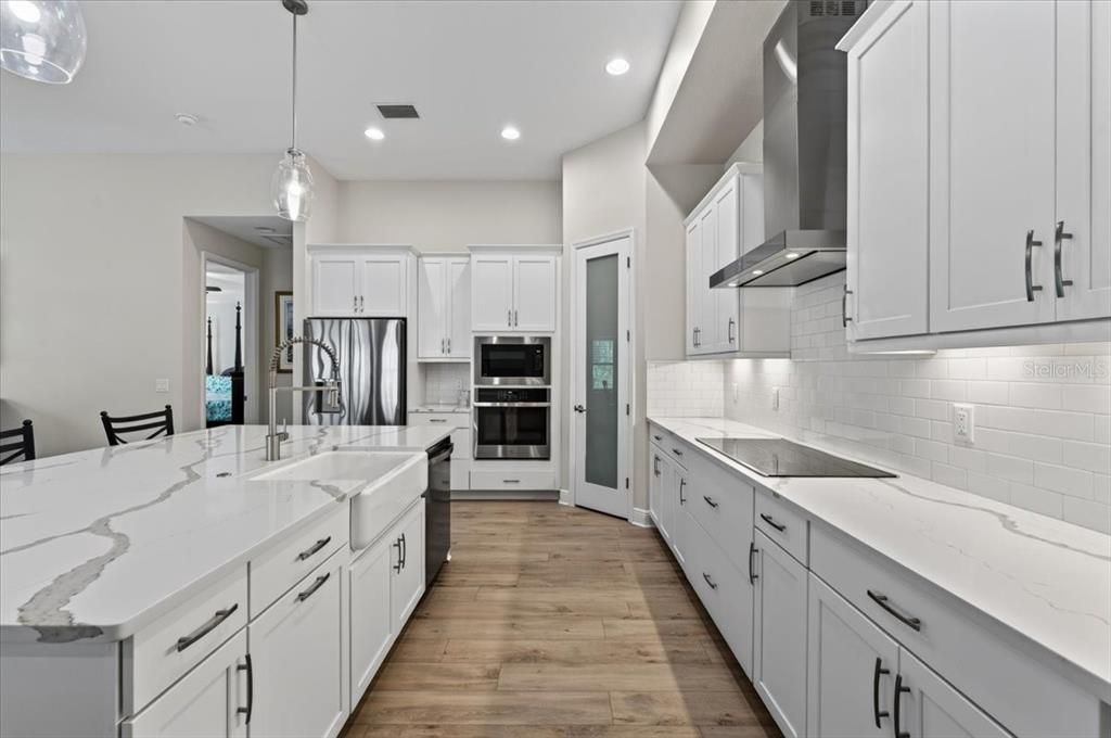 For Sale: $740,000 (4 beds, 3 baths, 2723 Square Feet)