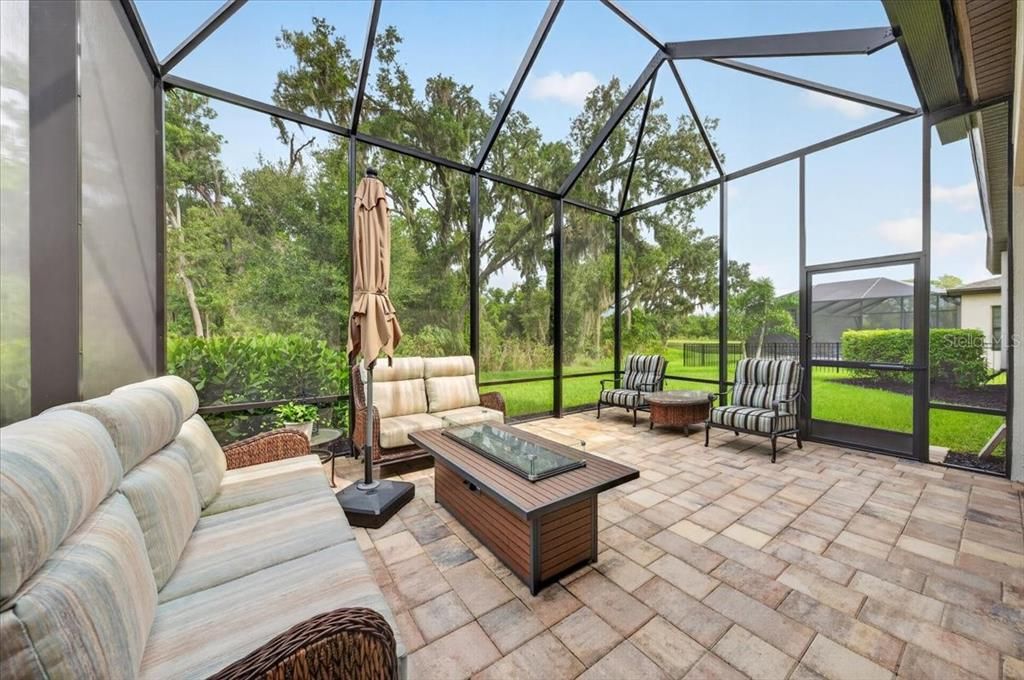 For Sale: $740,000 (4 beds, 3 baths, 2723 Square Feet)