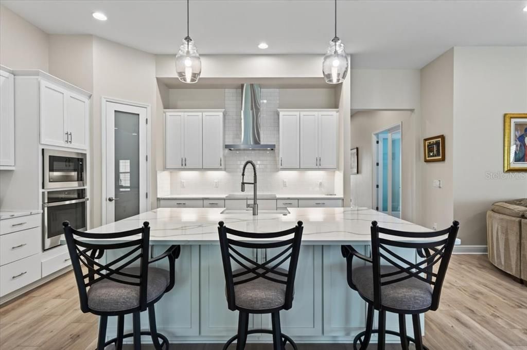 For Sale: $740,000 (4 beds, 3 baths, 2723 Square Feet)
