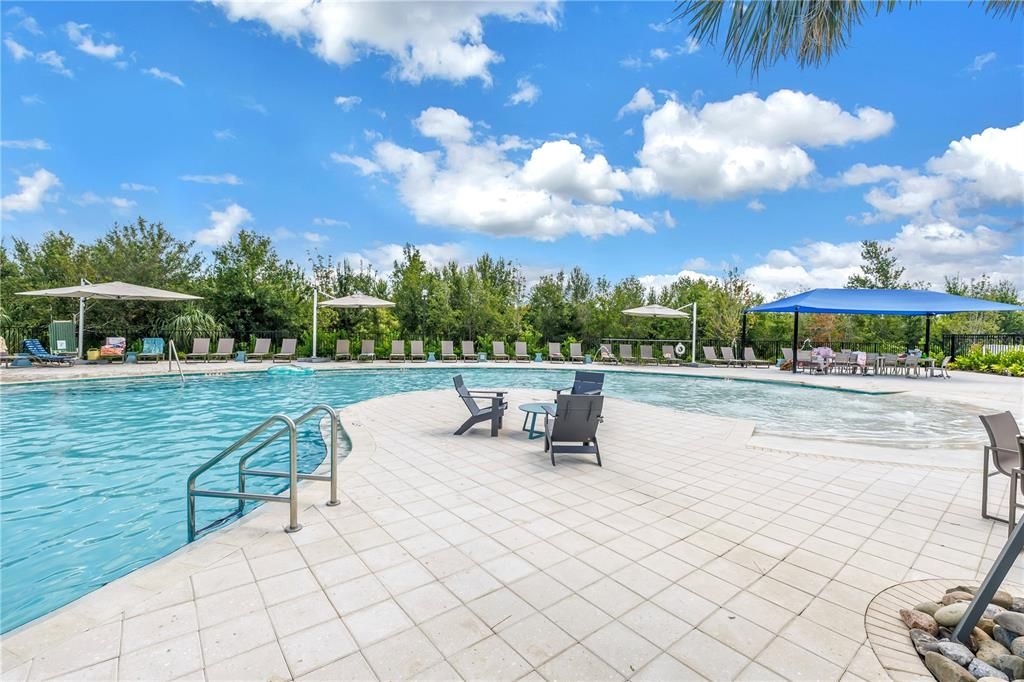 For Sale: $740,000 (4 beds, 3 baths, 2723 Square Feet)
