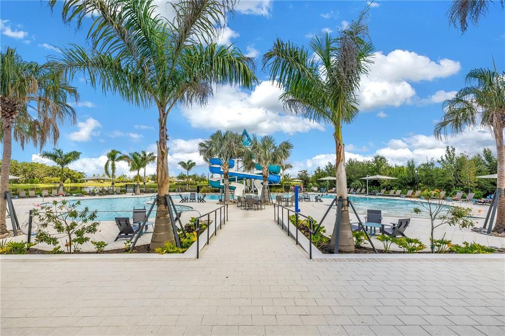 For Sale: $740,000 (4 beds, 3 baths, 2723 Square Feet)