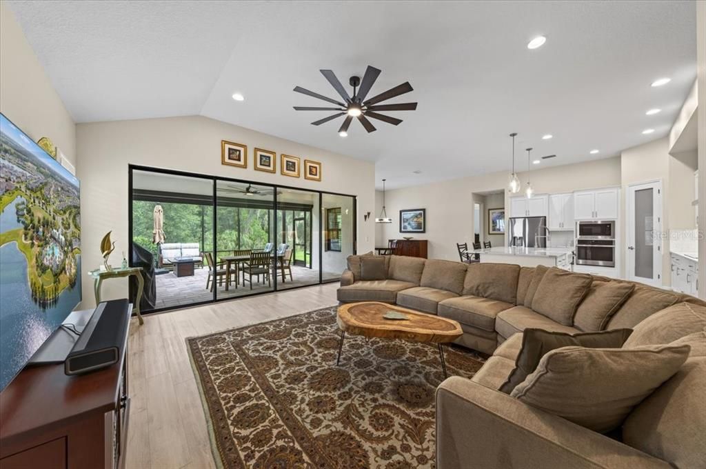 For Sale: $740,000 (4 beds, 3 baths, 2723 Square Feet)