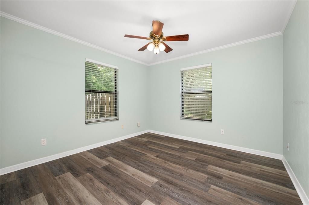 For Sale: $330,000 (3 beds, 2 baths, 1518 Square Feet)