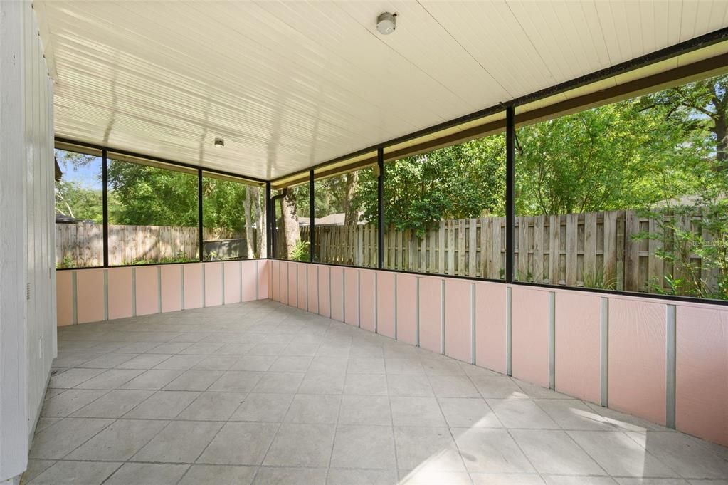 For Sale: $330,000 (3 beds, 2 baths, 1518 Square Feet)