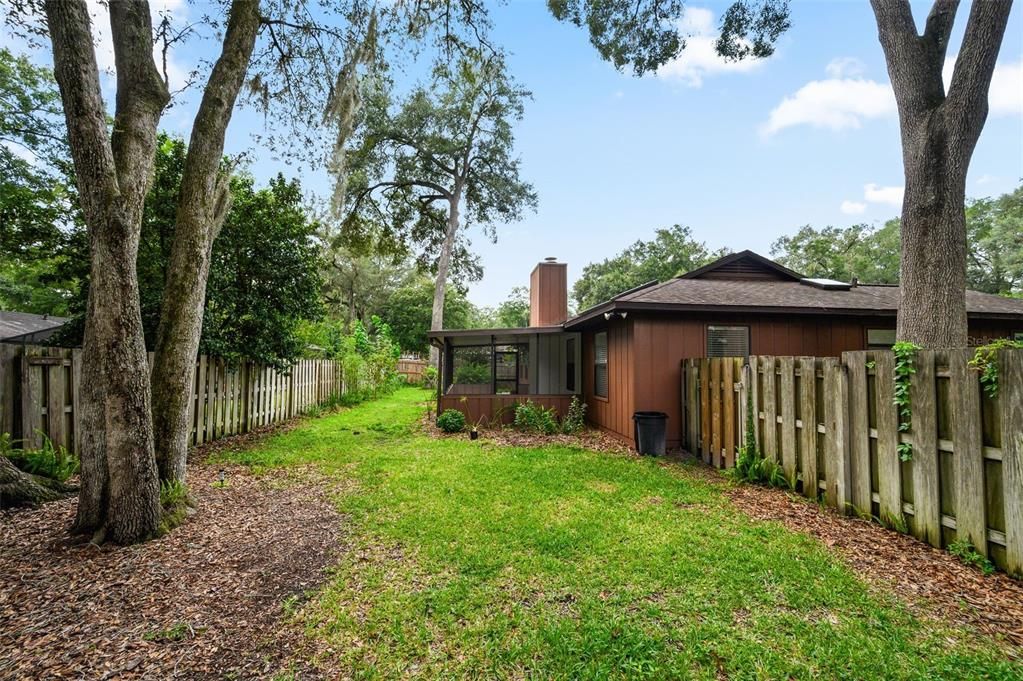 For Sale: $330,000 (3 beds, 2 baths, 1518 Square Feet)