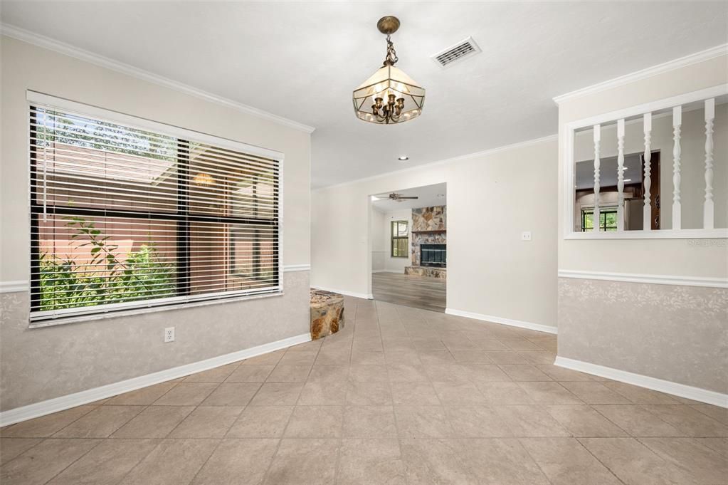 For Sale: $330,000 (3 beds, 2 baths, 1518 Square Feet)