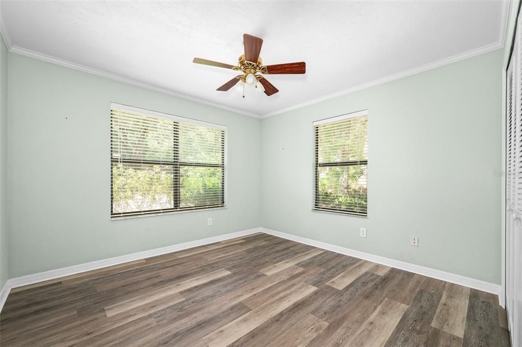 For Sale: $330,000 (3 beds, 2 baths, 1518 Square Feet)