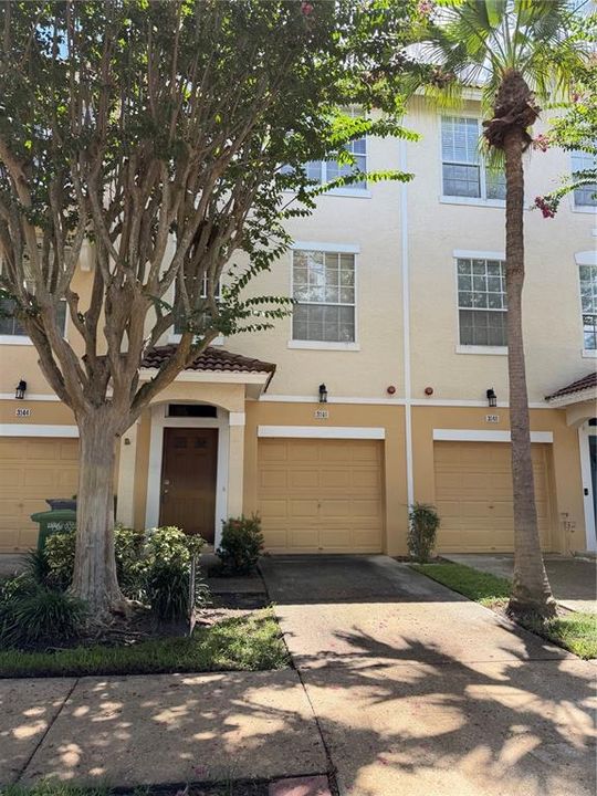 For Rent: $2,900 (3 beds, 2 baths, 1844 Square Feet)