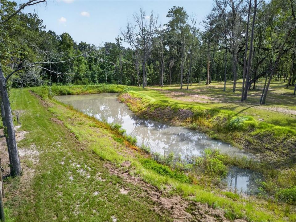 待售: $144,000 (3.18 acres)