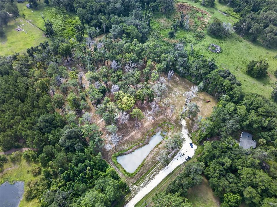 待售: $144,000 (3.18 acres)