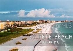 For Sale: $205,000 (2 beds, 1 baths, 832 Square Feet)