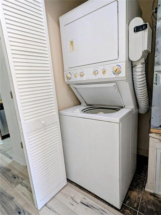 На продажу: $109,000 (2 спален, 1 ванн, 662 Квадратных фут)