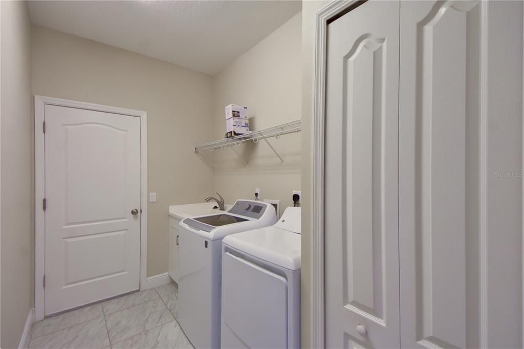 For Rent: $3,000 (3 beds, 2 baths, 1790 Square Feet)