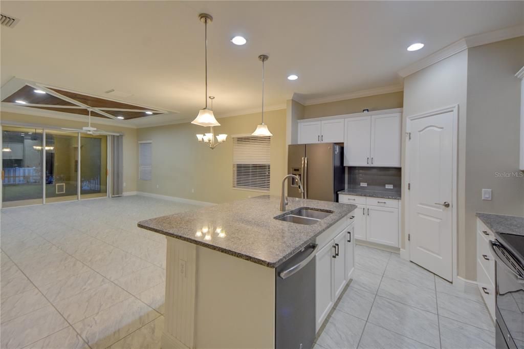 For Rent: $3,000 (3 beds, 2 baths, 1790 Square Feet)